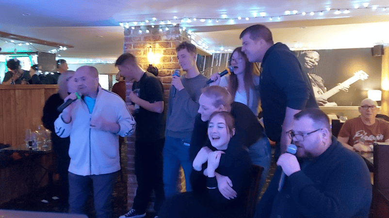 Centre Stage Discos & Karaoke - Photo 11
