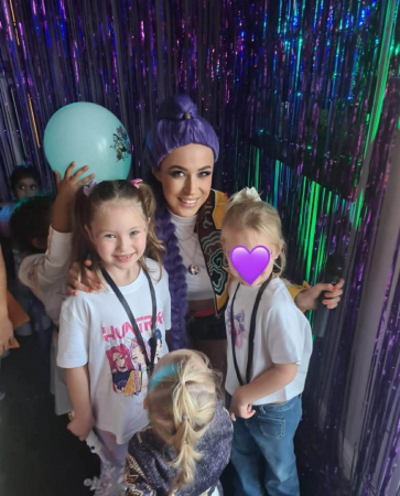 Childrens Entertainer/Singer - Photo 3