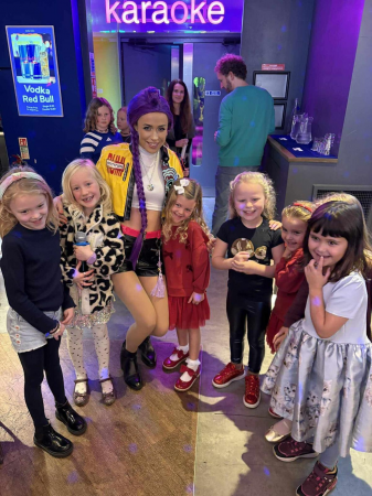 Childrens Entertainer/Singer - Photo 4