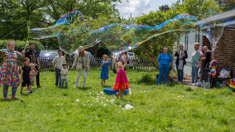 Kat’s Amazing Bubbles - Photo 10