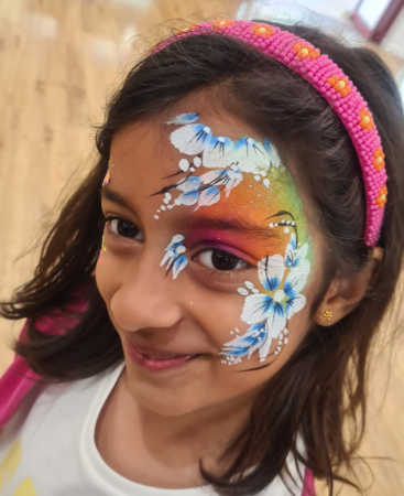 Face Painter / Balloon Twister  - Photo 10