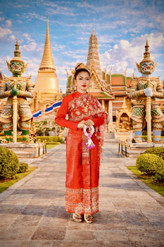 Thai Cultural Dance Performance