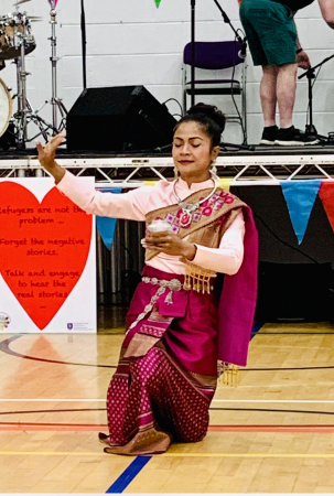 Thai Cultural Dance Performance - Photo 3