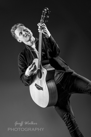 Jamie Felton Singer/Guitarist - Photo 14