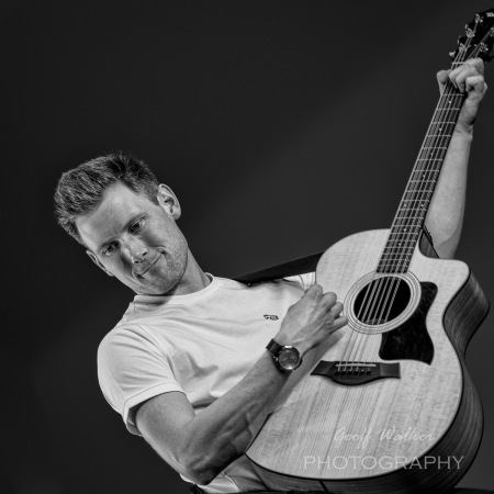 Jamie Felton Fingerstyle Guitarist - Photo 9