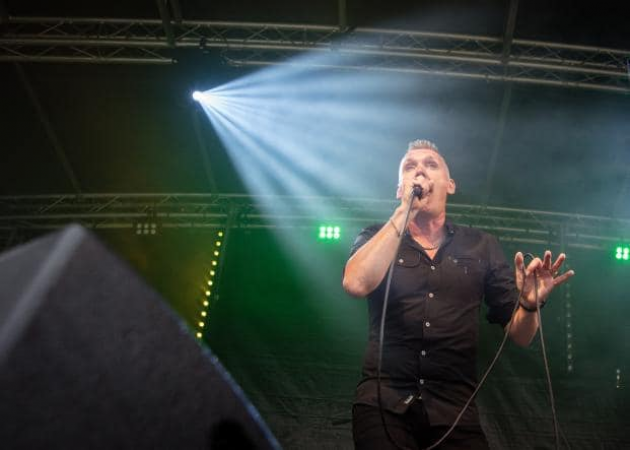 Steve Slinger Singer - Photo 2