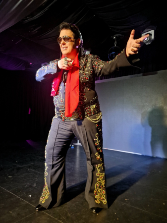 ELVIS by James Williams: 70s Concert Experience - Photo 3