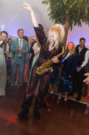 Laura Sutherland Sax - Photo 2